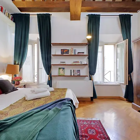 Piazza Venezia Апартаменты Рим