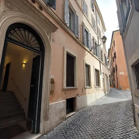 Apartment Piazza Venezia Rome