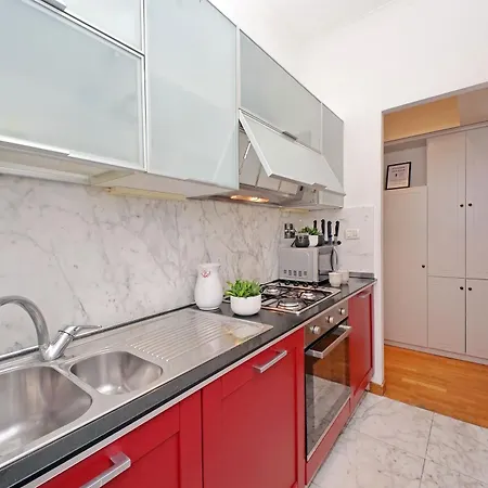 Piazza Venezia Apartment