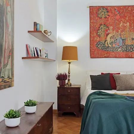 Piazza Venezia Apartment